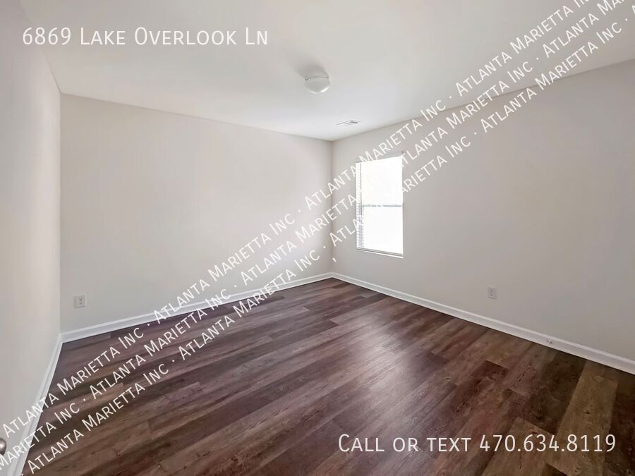 5-Bedroom Craftsman in Sterling on the Lake with Resort-Style Amenities property image