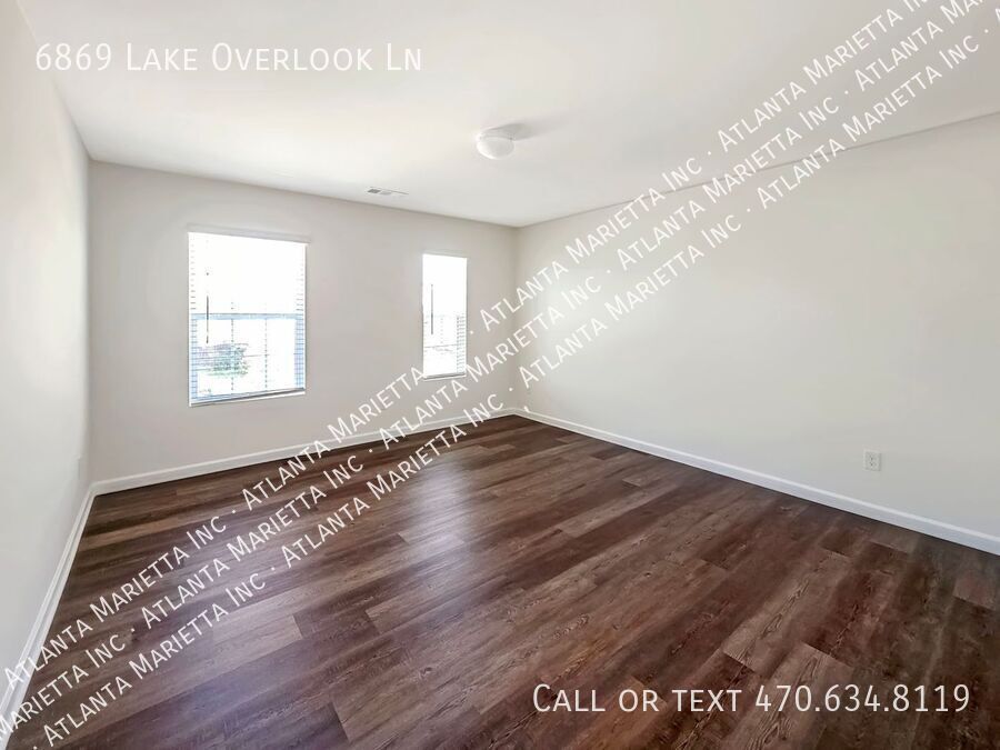 5-Bedroom Craftsman in Sterling on the Lake with Resort-Style Amenities property image