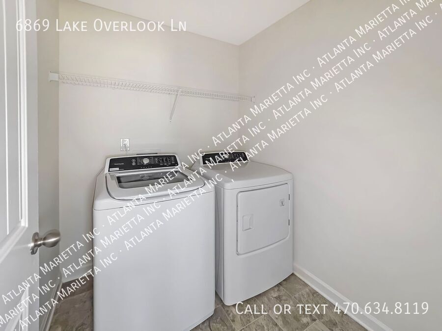 5-Bedroom Craftsman in Sterling on the Lake with Resort-Style Amenities property image