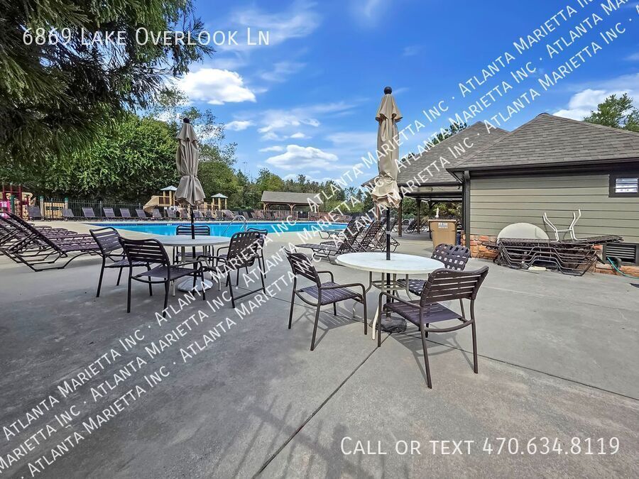 5-Bedroom Craftsman in Sterling on the Lake with Resort-Style Amenities property image