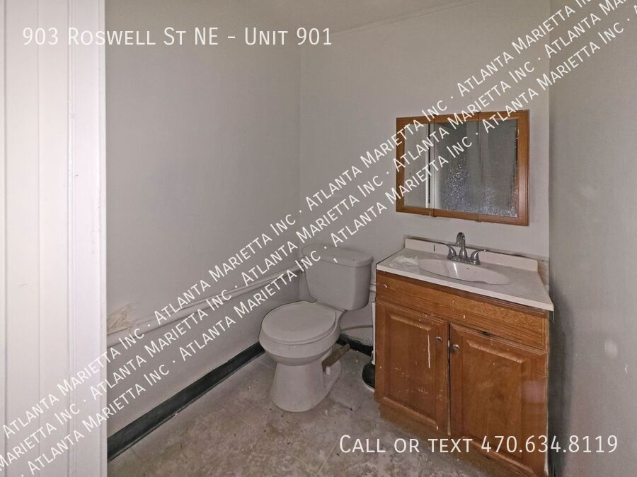 High-Visibility Retail Space Near the Big Chicken and Baptist Church on Roswell Road property image