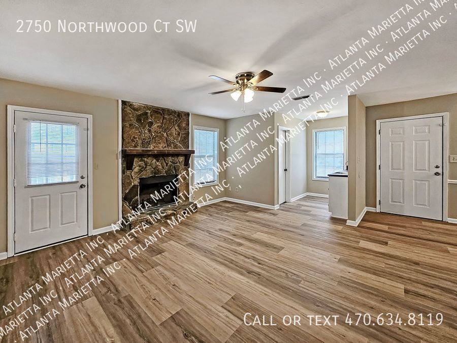 Recently Updated 2/2.5 Flat in Duplex Building property image