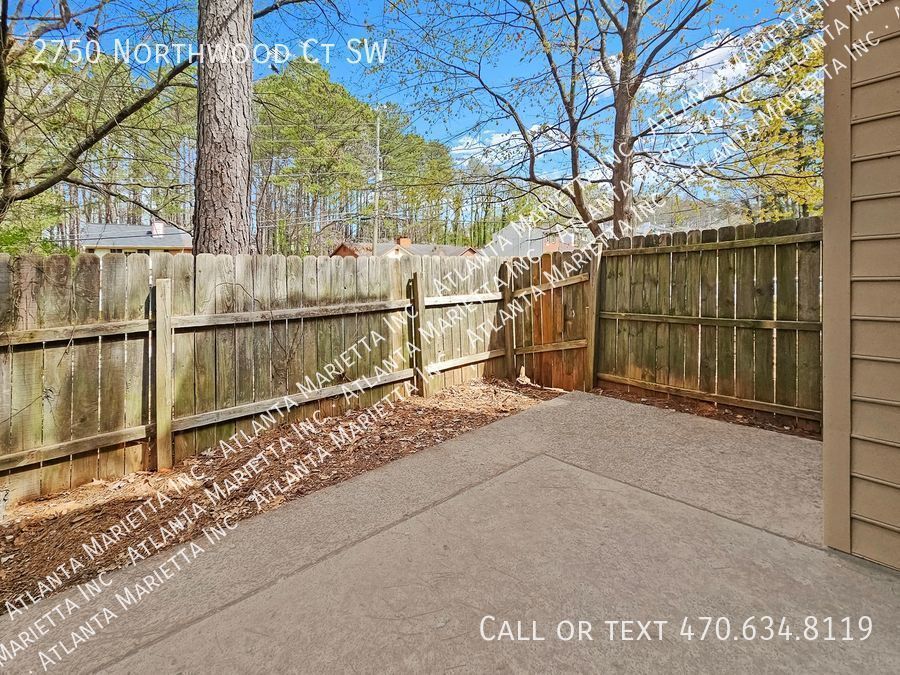 Recently Updated 2/2.5 Flat in Duplex Building property image