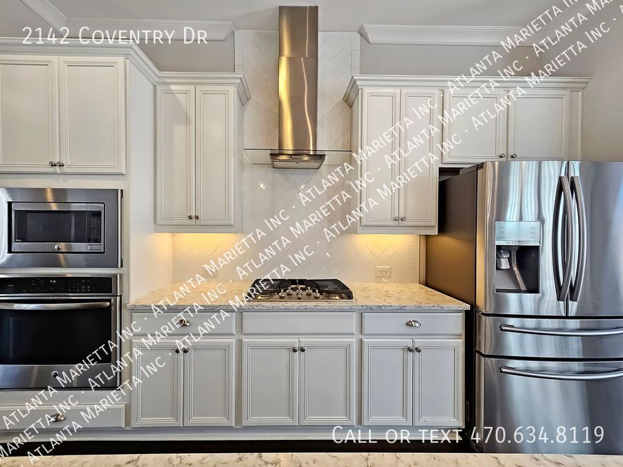 Luxury Brookhaven Townhome in Gated Townsend Community property image