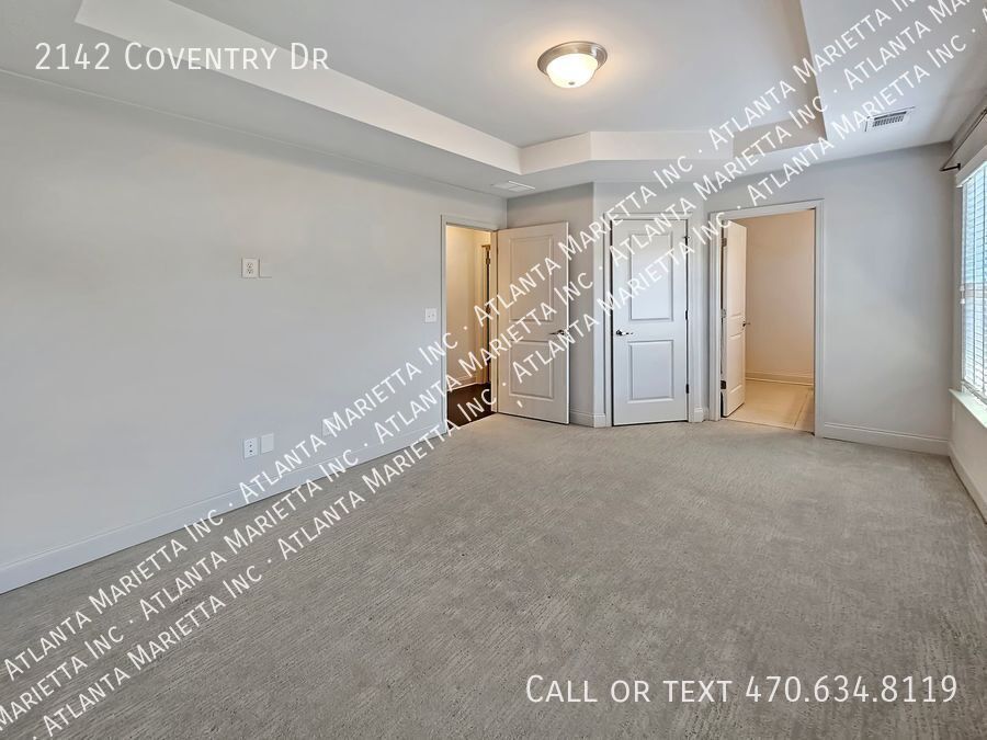 Luxury Brookhaven Townhome in Gated Townsend Community property image