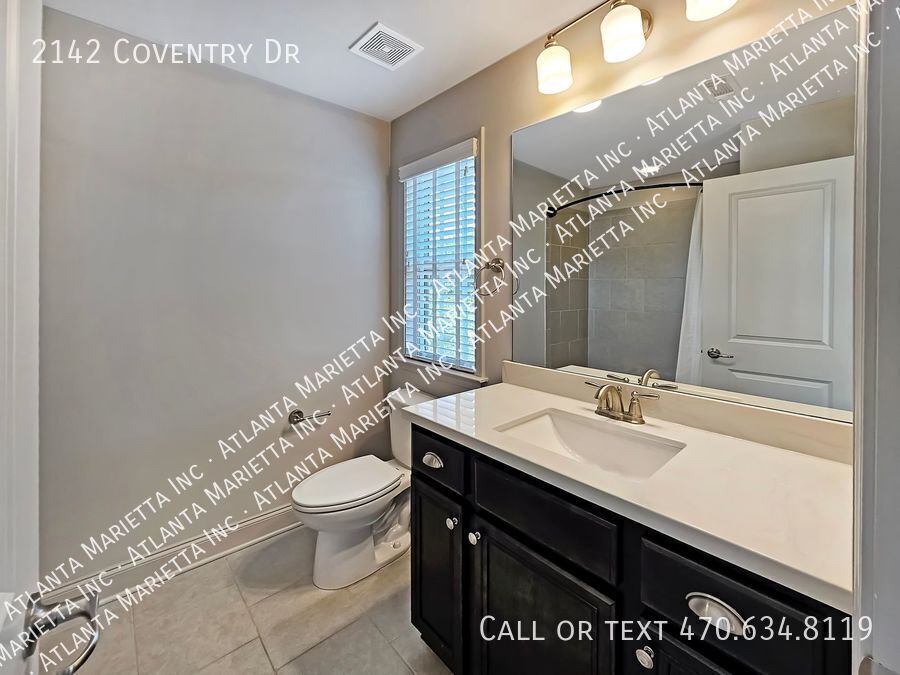 Luxury Brookhaven Townhome in Gated Townsend Community property image