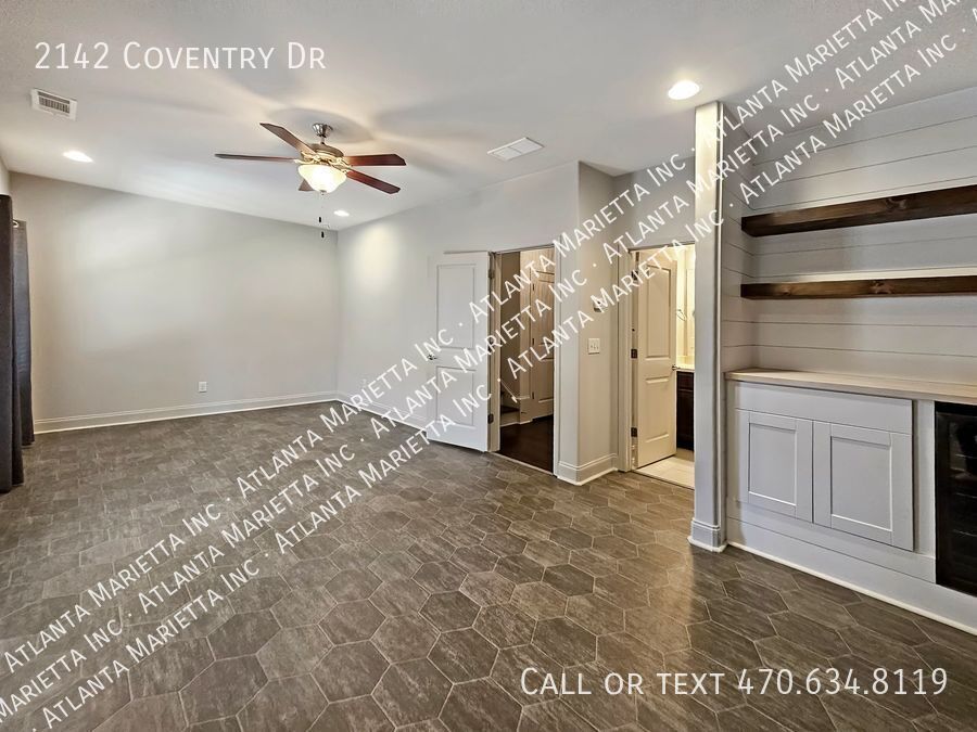 Luxury Brookhaven Townhome in Gated Townsend Community property image