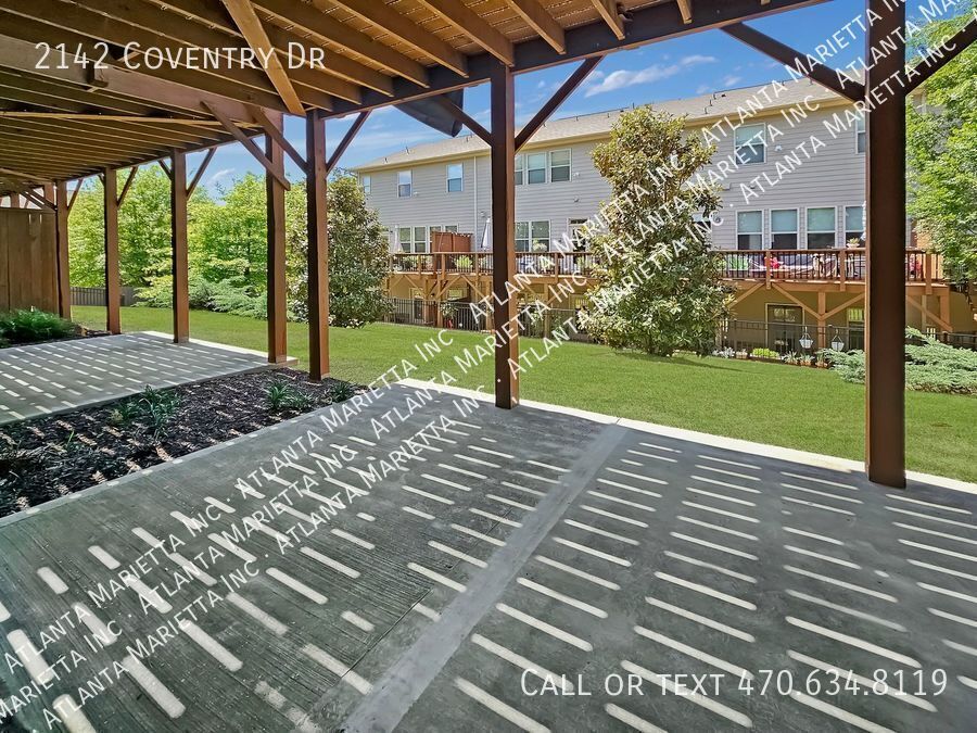 Luxury Brookhaven Townhome in Gated Townsend Community property image