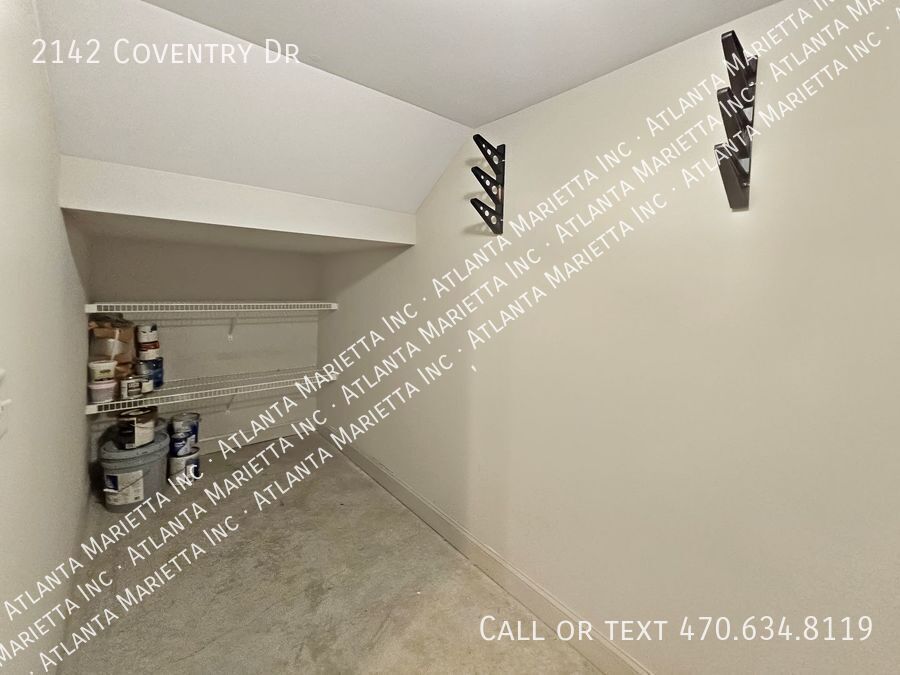 Luxury Brookhaven Townhome in Gated Townsend Community property image