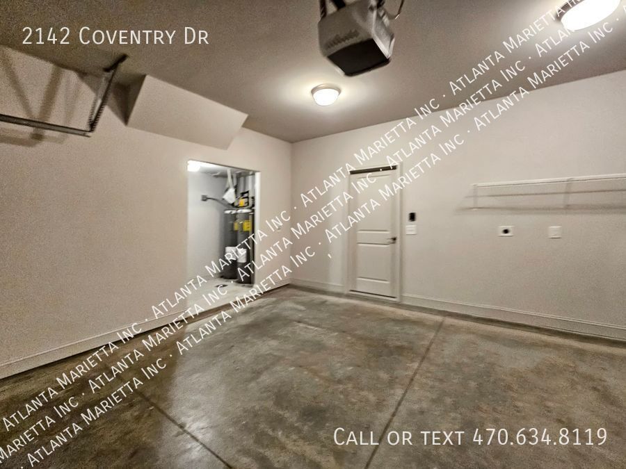 Luxury Brookhaven Townhome in Gated Townsend Community property image