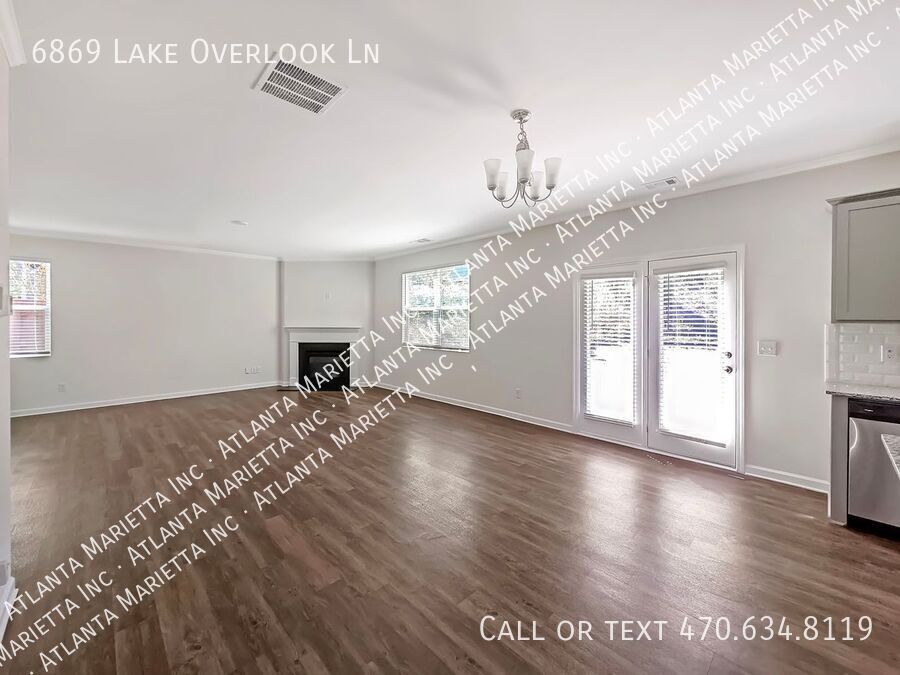 5-Bedroom Craftsman with Resort-Style Amenities in Sterling on the Lake property image