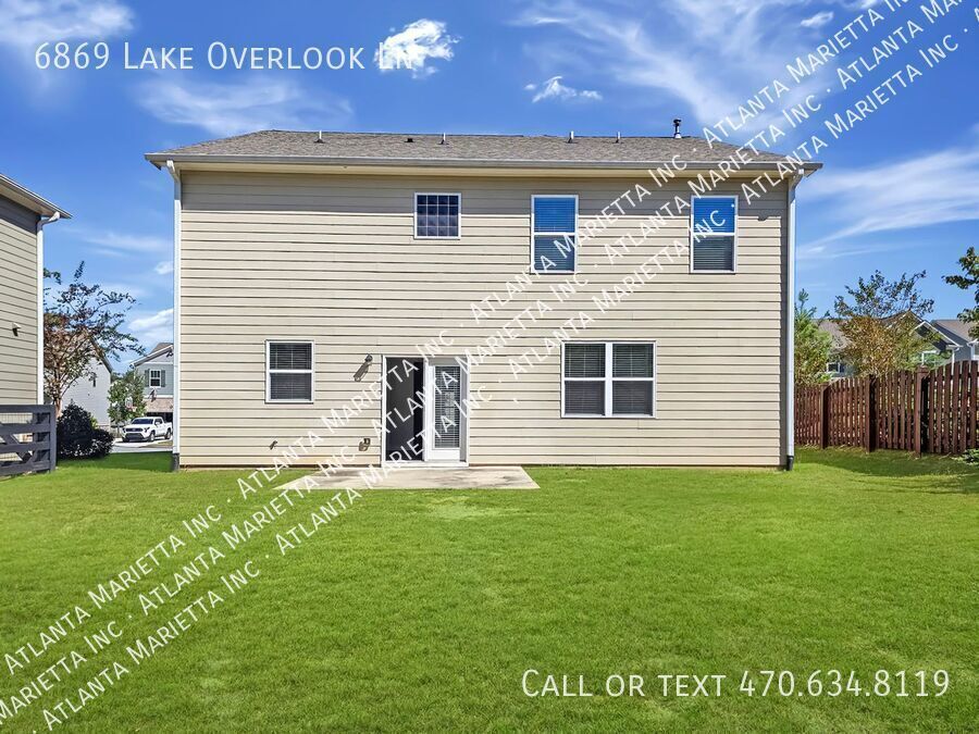 5-Bedroom Craftsman with Resort-Style Amenities in Sterling on the Lake property image