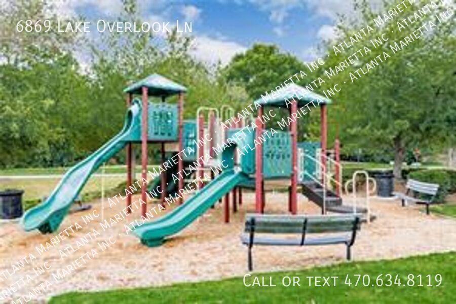 5-Bedroom Craftsman with Resort-Style Amenities in Sterling on the Lake property image