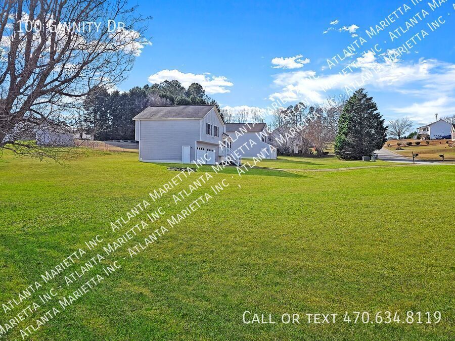 Charming 3 Bed, 2 Bath Split-Level Home in Douglasville property image