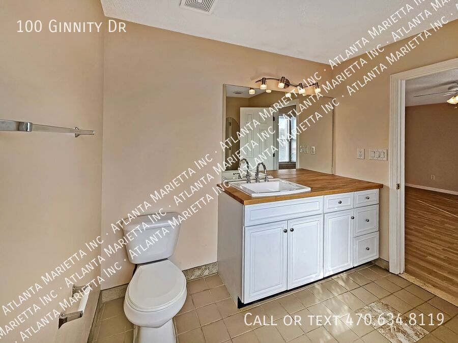 Charming 3 Bed, 2 Bath Split-Level Home in Douglasville property image