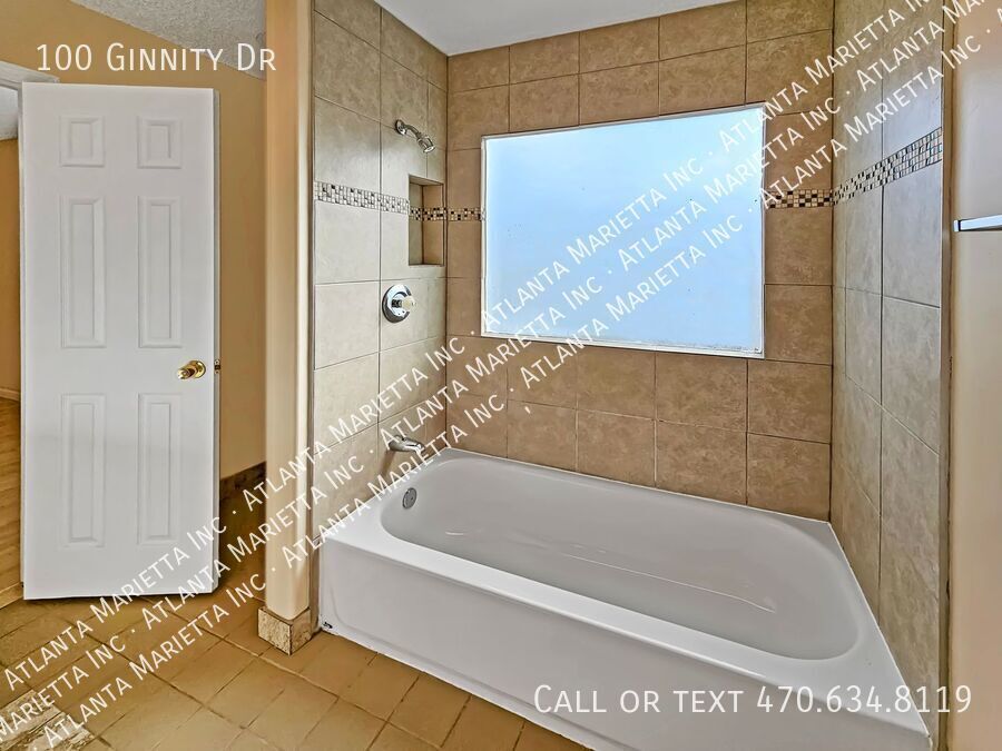 Charming 3 Bed, 2 Bath Split-Level Home in Douglasville property image