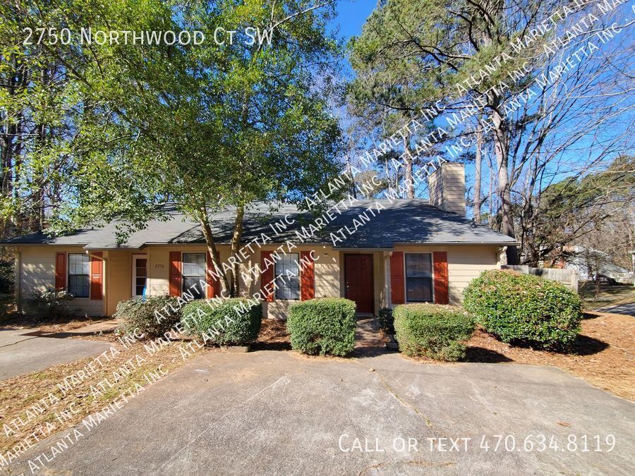 Recently Updated 2/2.5 Flat in Duplex Building - Housing Vouchers Accepted property image