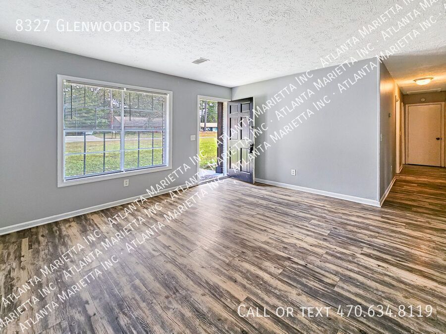 Coming January 1 - Charming 3-Bedroom, 1.5-Bath Duplex in Riverdale - Housing Vouchers Accepted property image