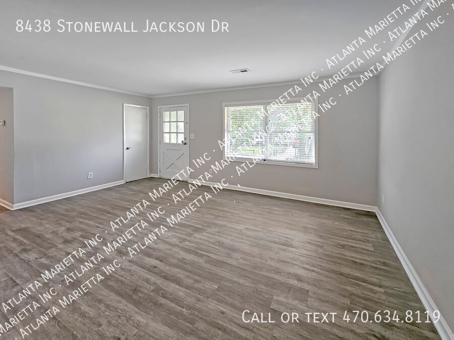 Updated 3-Bedroom Brick Ranch in Jonesboro with Fenced Yard & Prime Location property image