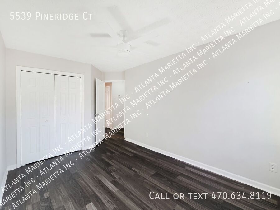 Charming Forest Park Townhome with Modern Finishes property image