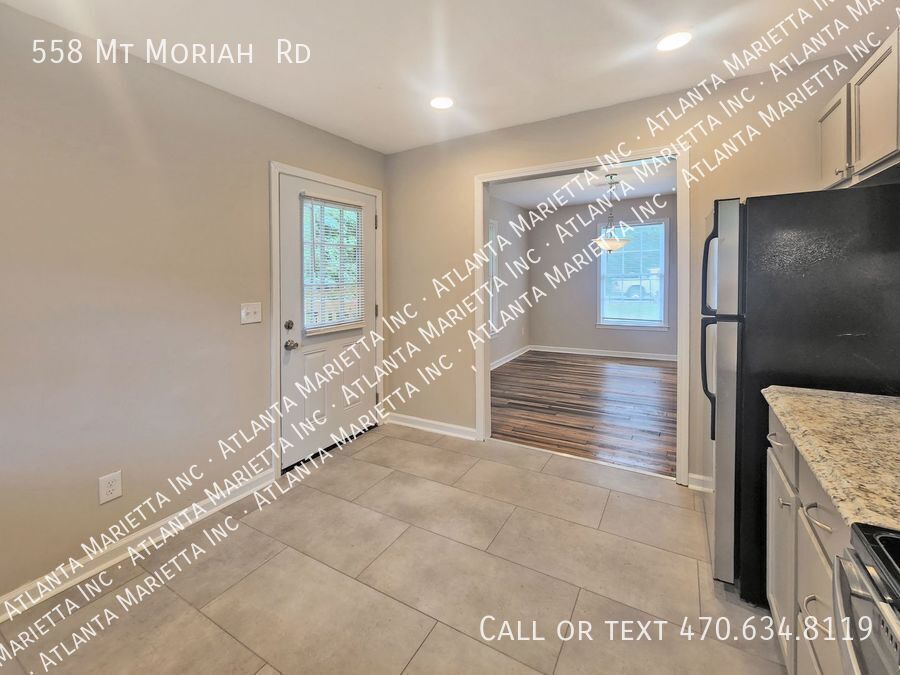 COMING IN JUNE! 3/2 Ranch in Dallas on Acre Lot property image