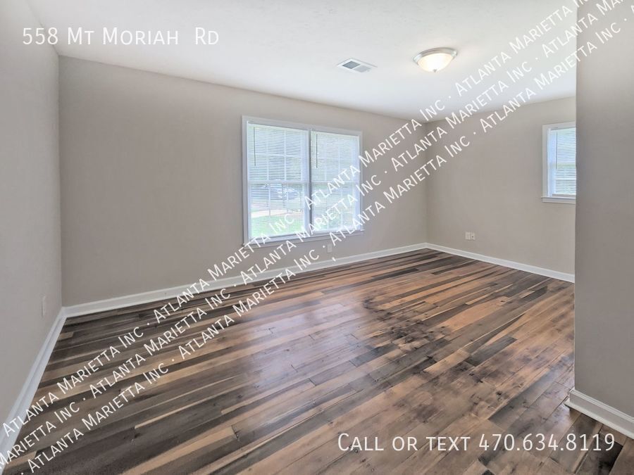 COMING IN JUNE! 3/2 Ranch in Dallas on Acre Lot property image