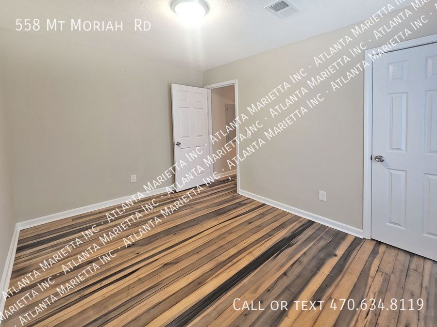 COMING IN JUNE! 3/2 Ranch in Dallas on Acre Lot property image