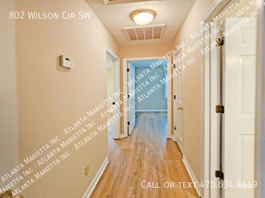 COMING IN APRIL! Beautifully Updated 2/2 Flat Near Marietta Square - Housing Vouchers Accepted property image