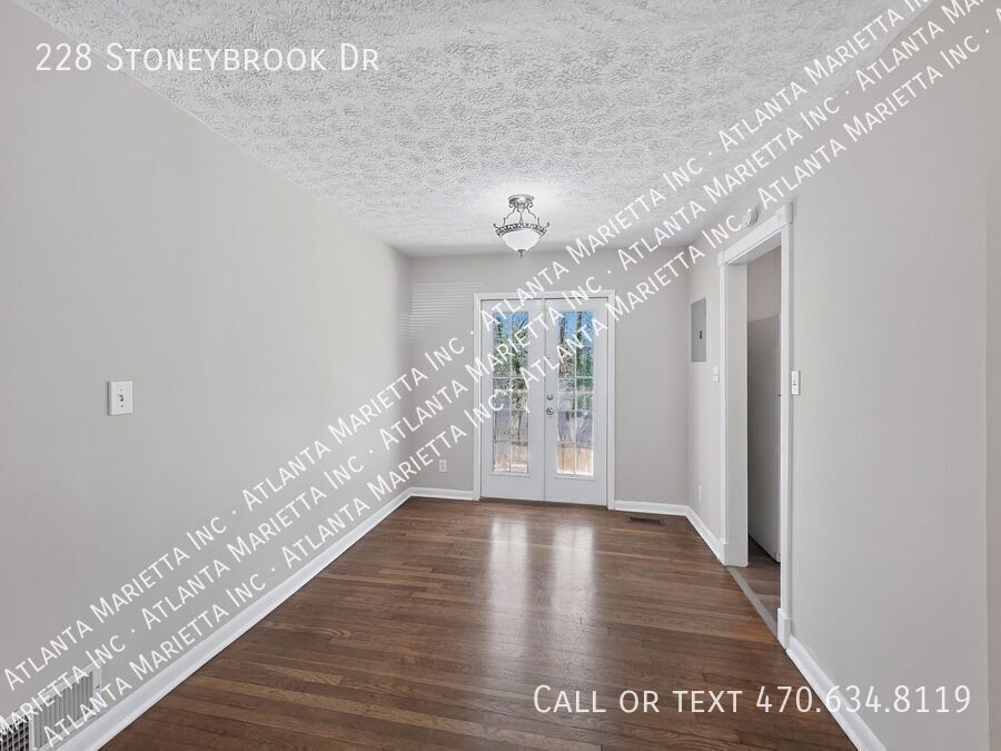 Charming Updated Ranch in Briarwood Hills | 3BR, Private Yard & Prime Location property image