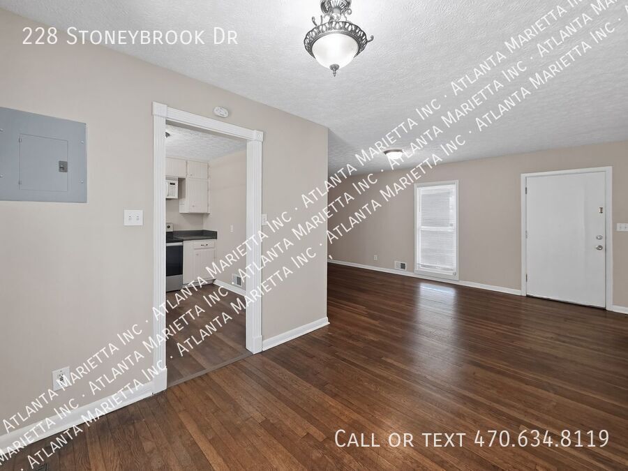 Charming Updated Ranch in Briarwood Hills | 3BR, Private Yard & Prime Location property image