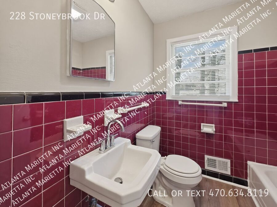 Charming Updated Ranch in Briarwood Hills | 3BR, Private Yard & Prime Location property image