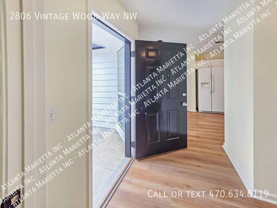 Beautifully Updated 3 Bedroom Ranch in Sought-After Ivey Park – Kennesaw property image