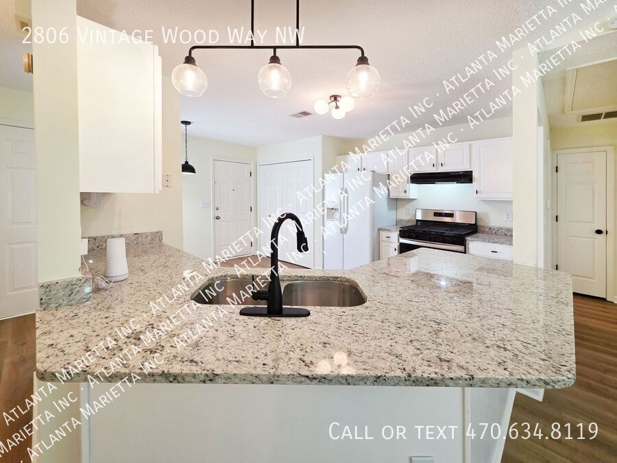 Beautifully Updated 3 Bedroom Ranch in Sought-After Ivey Park – Kennesaw property image