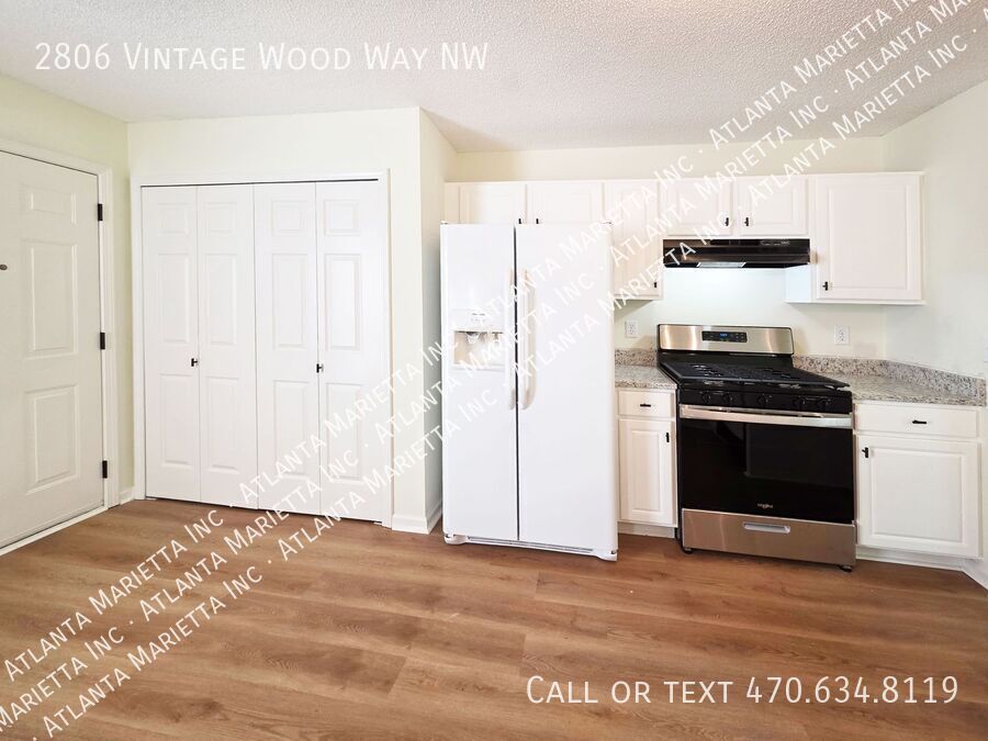 Beautifully Updated 3 Bedroom Ranch in Sought-After Ivey Park – Kennesaw property image