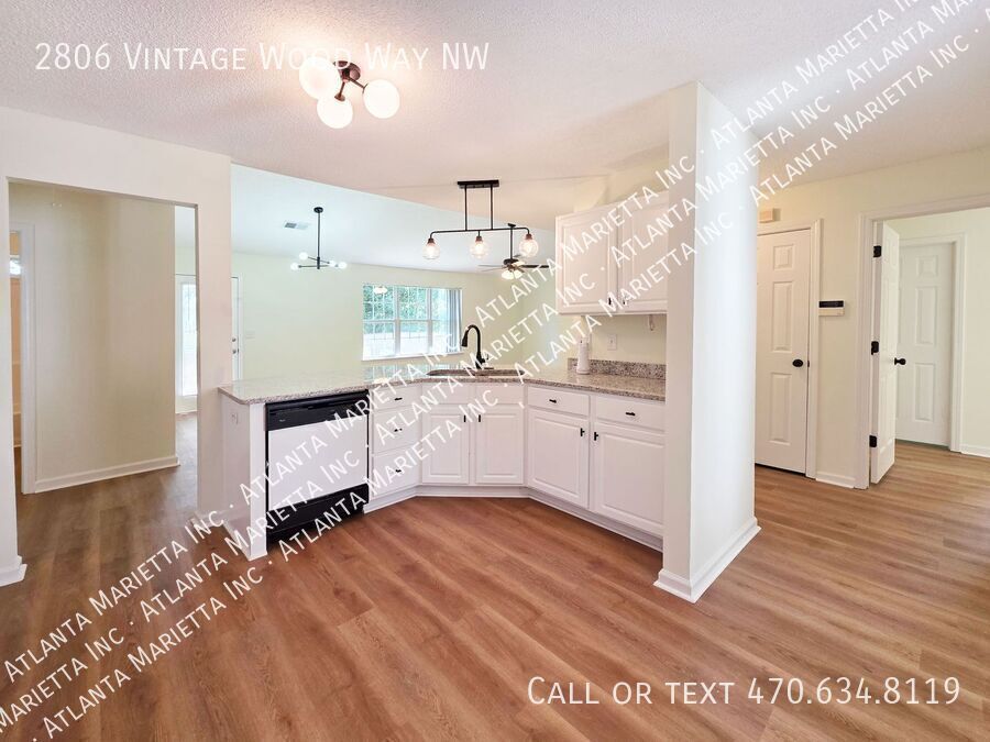 Beautifully Updated 3 Bedroom Ranch in Sought-After Ivey Park – Kennesaw property image