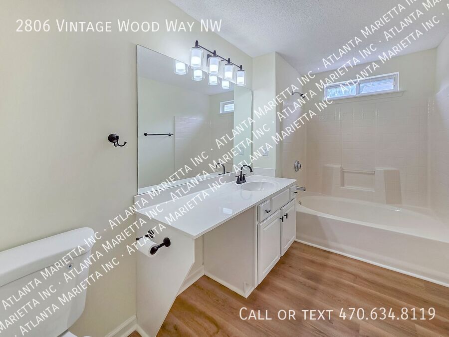 Beautifully Updated 3 Bedroom Ranch in Sought-After Ivey Park – Kennesaw property image