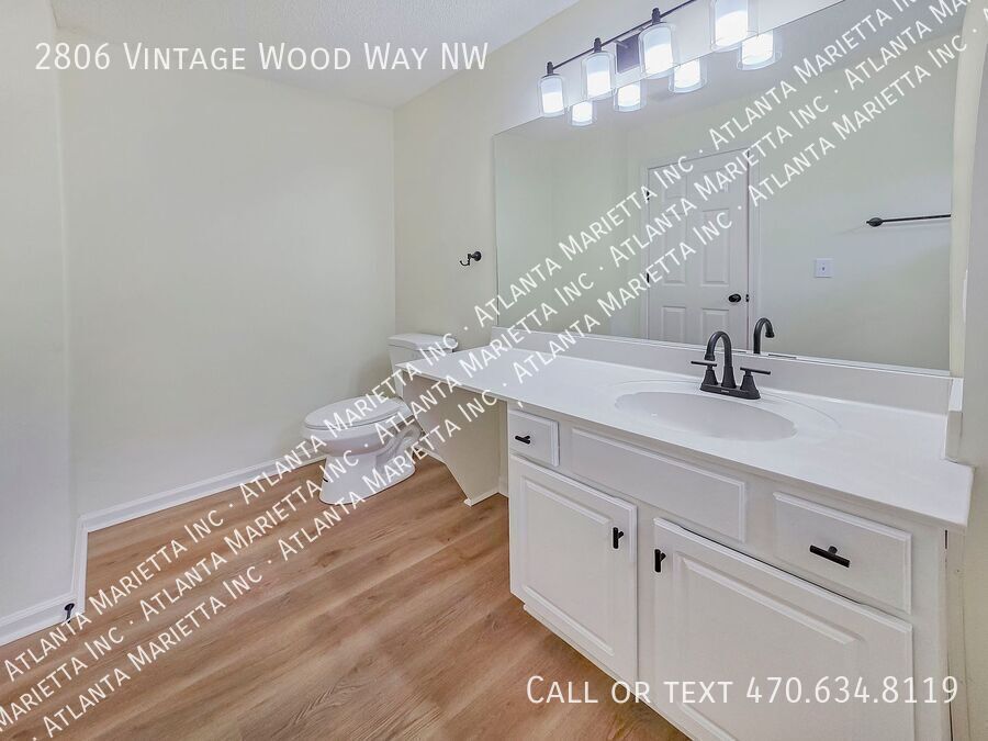 Beautifully Updated 3 Bedroom Ranch in Sought-After Ivey Park – Kennesaw property image