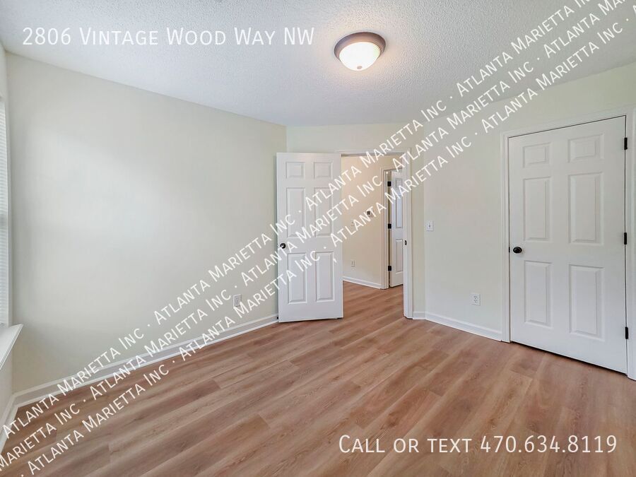 Beautifully Updated 3 Bedroom Ranch in Sought-After Ivey Park – Kennesaw property image