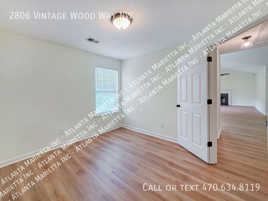 Beautifully Updated 3 Bedroom Ranch in Sought-After Ivey Park – Kennesaw property image