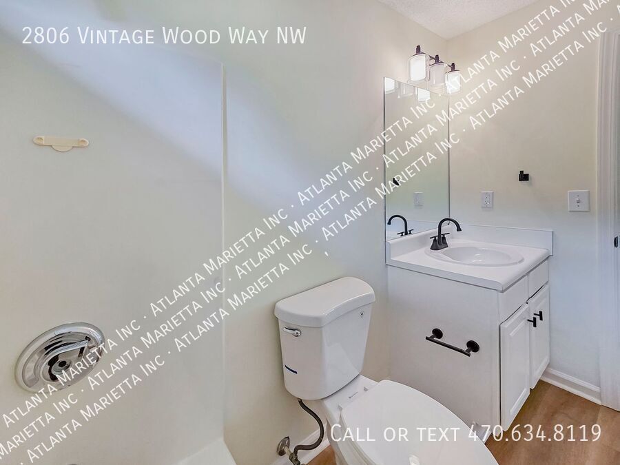 Beautifully Updated 3 Bedroom Ranch in Sought-After Ivey Park – Kennesaw property image