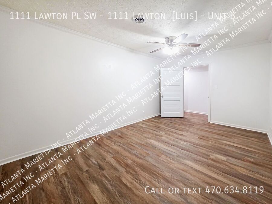 Updated 2-Bedroom Duplex with Modern Finishes in Atlanta’s West End - Housing Vouchers Accepted property image
