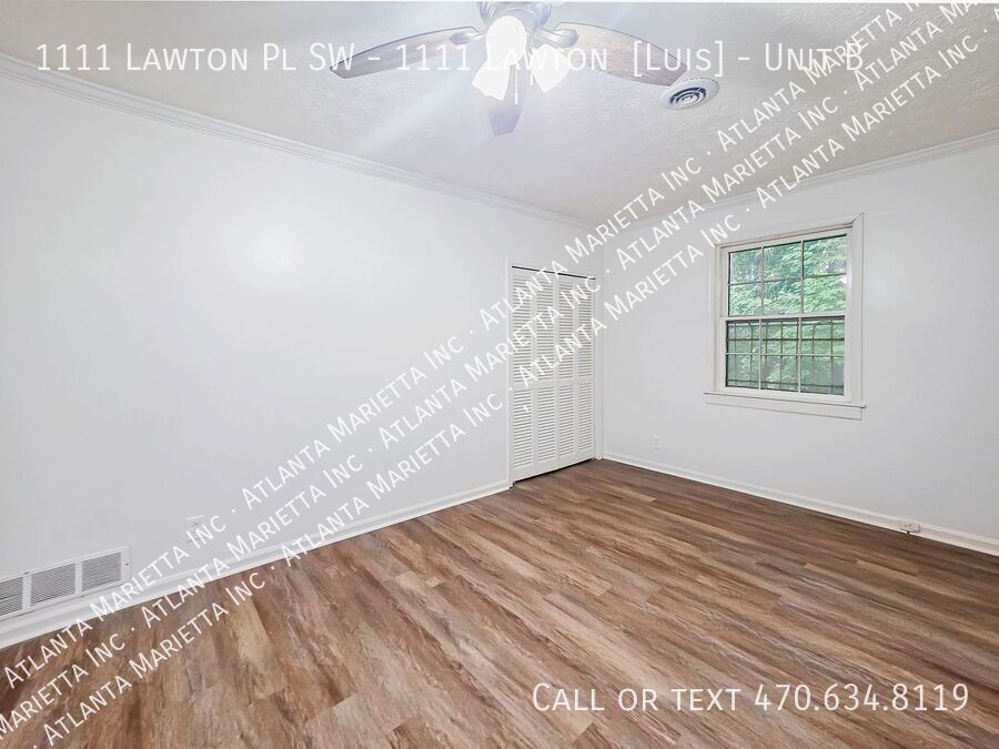 Updated 2-Bedroom Duplex with Modern Finishes in Atlanta’s West End - Housing Vouchers Accepted property image