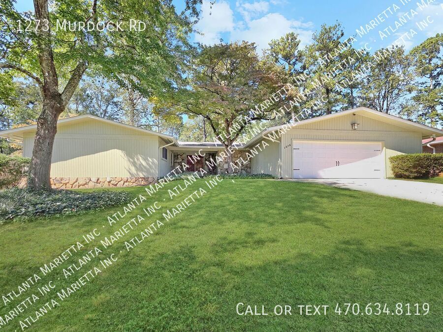 Stunning East Cobb Ranch in Top Walton High School District property image