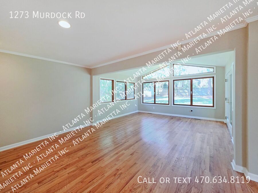 Stunning East Cobb Ranch in Top Walton High School District property image