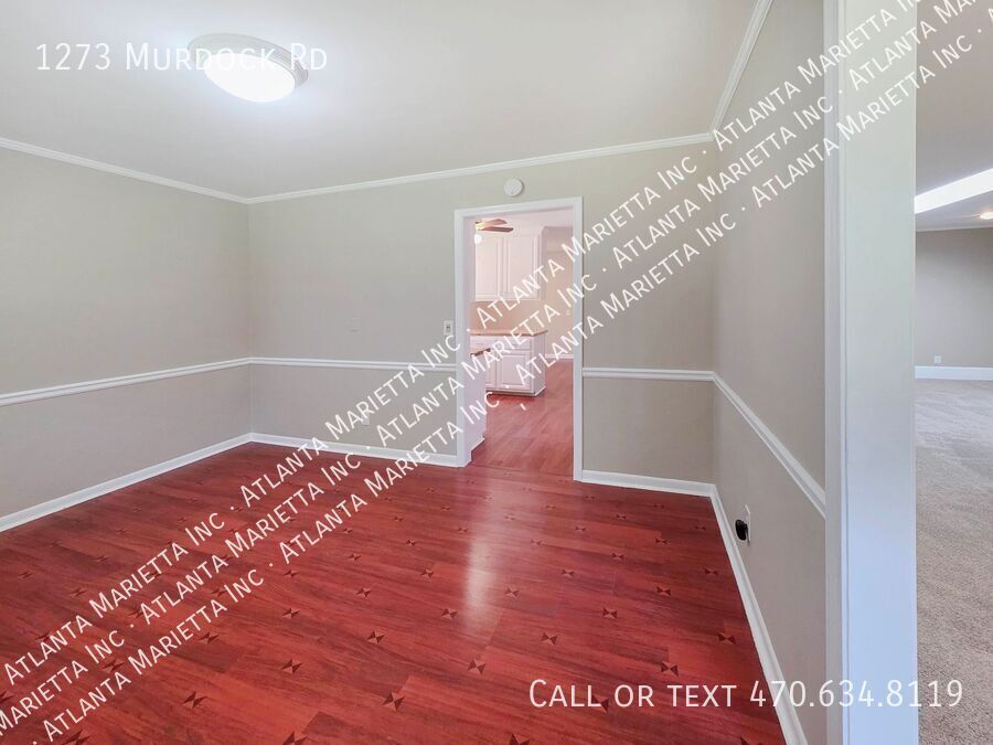 Stunning East Cobb Ranch in Top Walton High School District property image