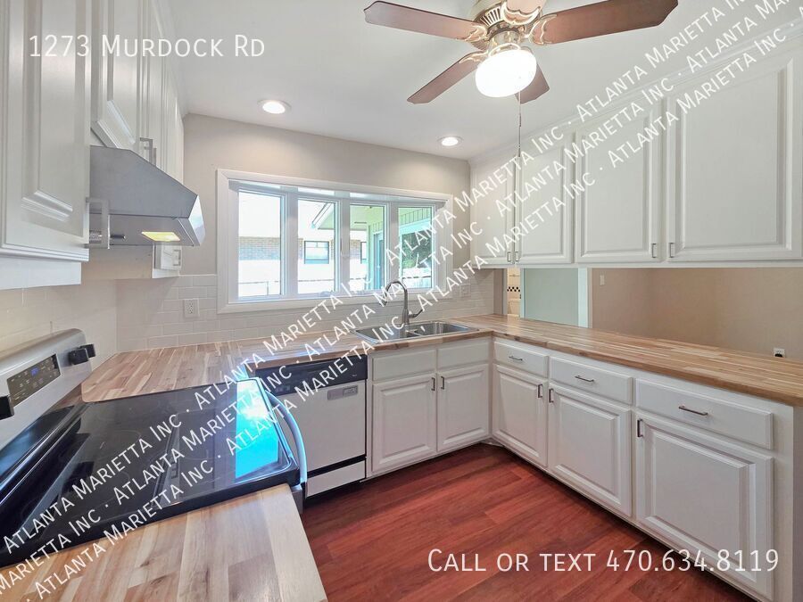 Stunning East Cobb Ranch in Top Walton High School District property image