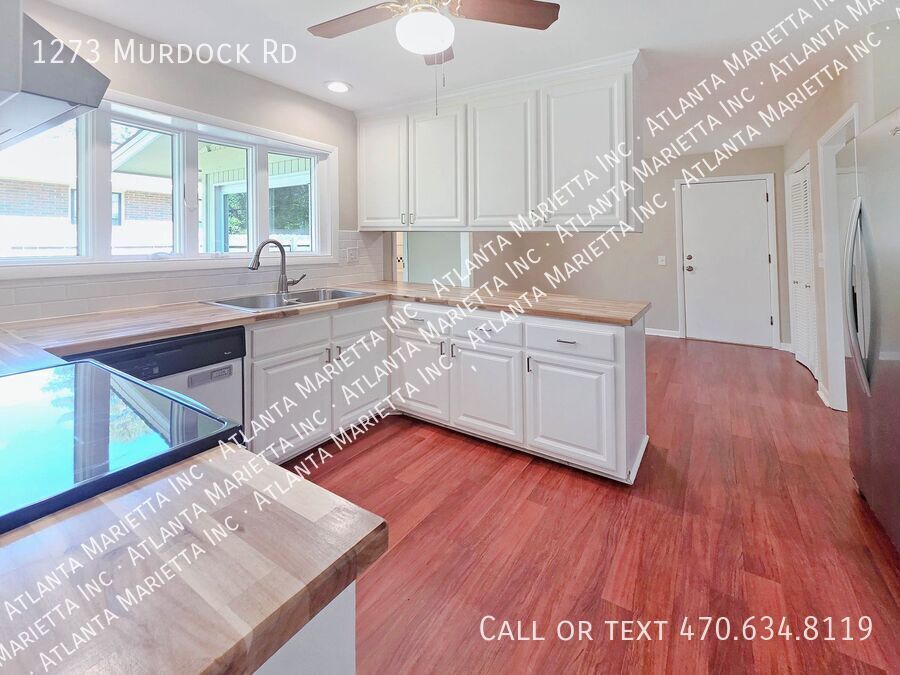 Stunning East Cobb Ranch in Top Walton High School District property image