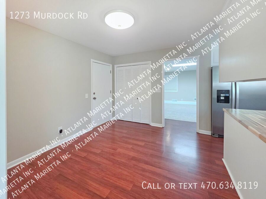 Stunning East Cobb Ranch in Top Walton High School District property image