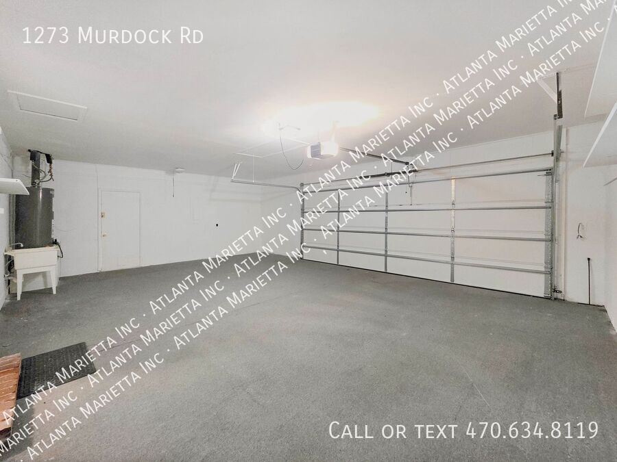 Stunning East Cobb Ranch in Top Walton High School District property image