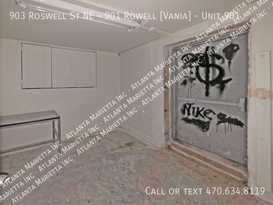 High-Visibility Retail Space Near the Big Chicken and Baptist Church on Roswell Road property image